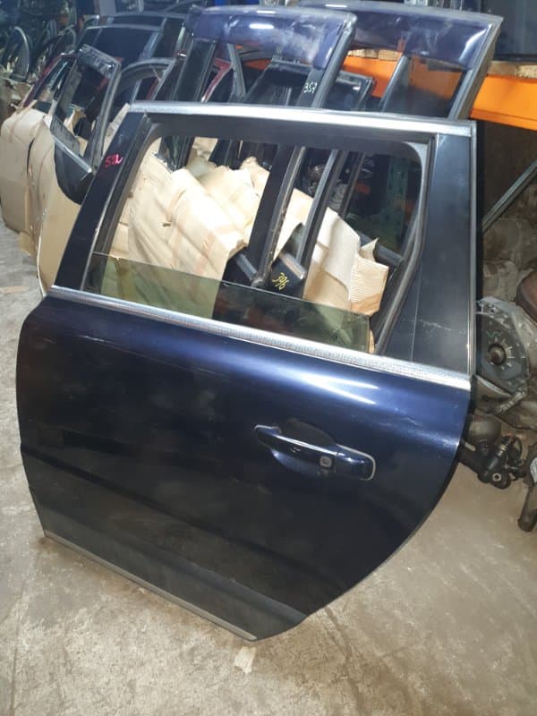 Дверь Volvo XC70 BZ B5254T12 2014 задн. лев. (б/у)