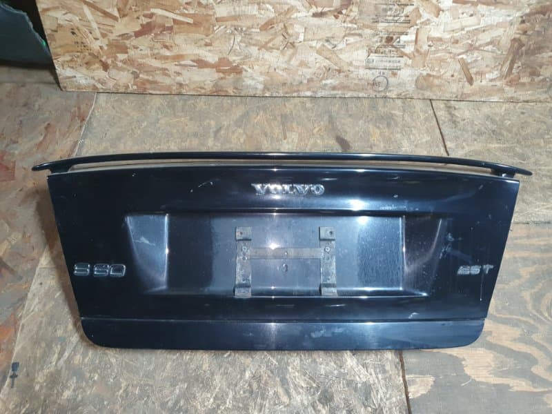 Спойлер Platinum с крышкой багажника в сборе Volvo S60 RS B5254T2 2004 (б/у)