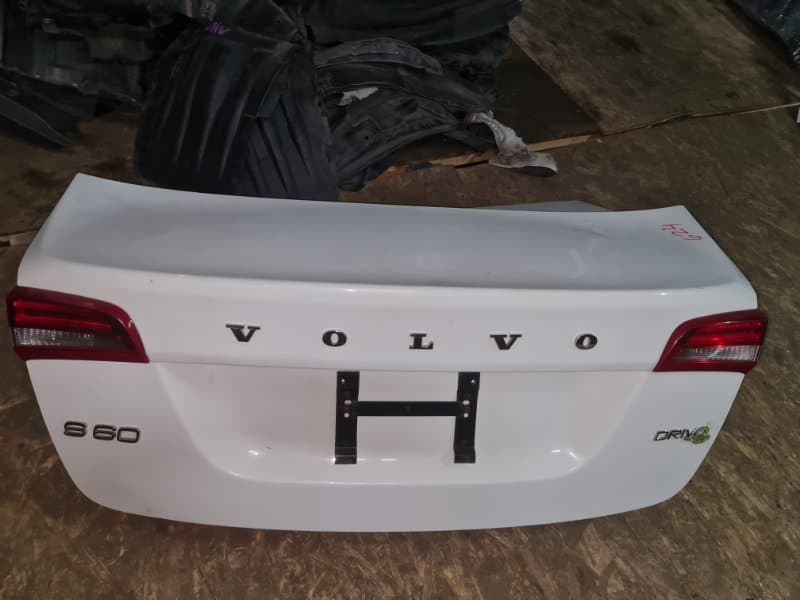 Крышка багажника Volvo S60 Y20 B4164T 2011 (б/у)