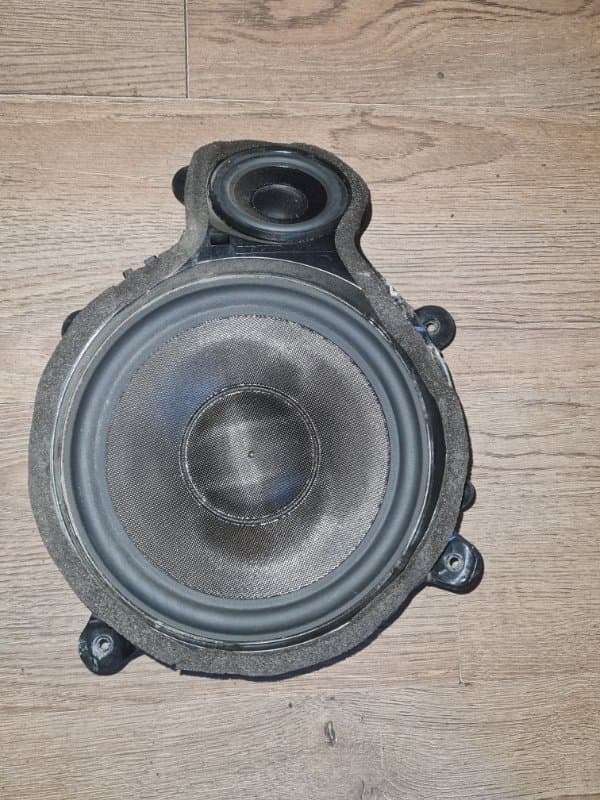 Динамик Premium Sound Volvo S60 RS B5244S2 2007 перед. лев. (б/у)