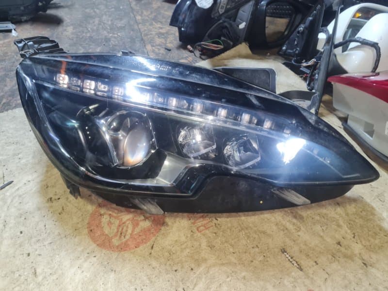 Фара LED Peugeot 308 T92 HN02 10XT18 2016 прав. (б/у)