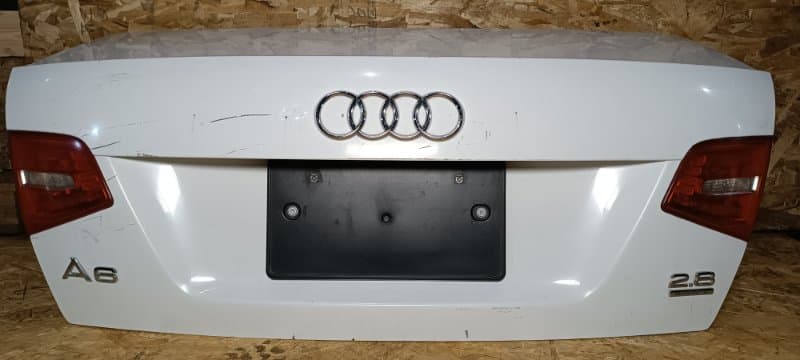 Крышка багажника Audi A6 4F2 CCE 2010 (б/у)