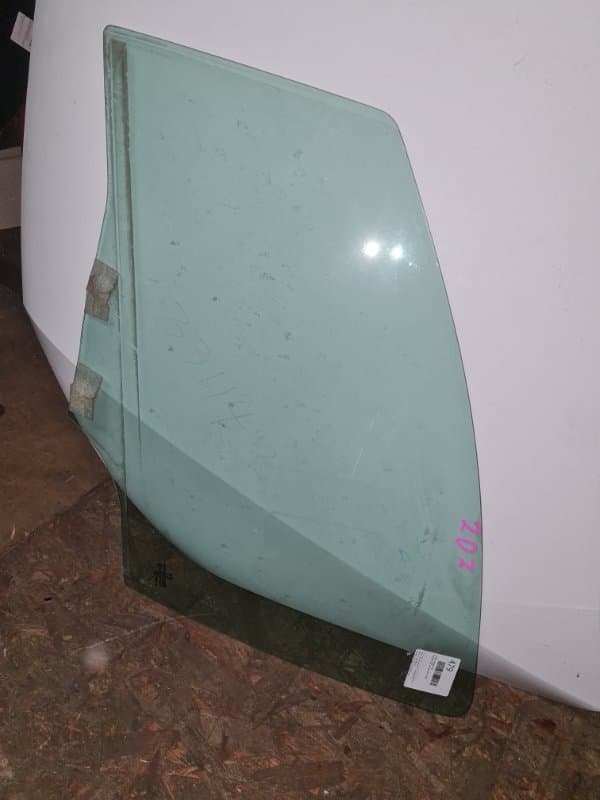 Стекло дверное AS2 Peugeot 207 ХЕЧБЕК EP6 2008 перед. лев. (б/у)