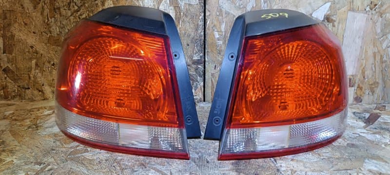 Комплект фонарей Volkswagen Golf 5K1 CAX 2010 задн. (б/у)