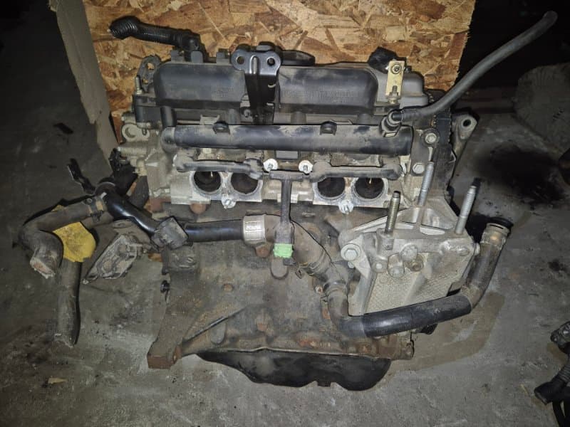 Двигатель Peugeot 307 NFZ 2001 (б/у)