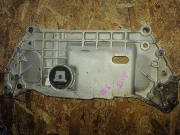 Подрамник Audi A3 8P1 BMJ 2006 перед. (б/у)