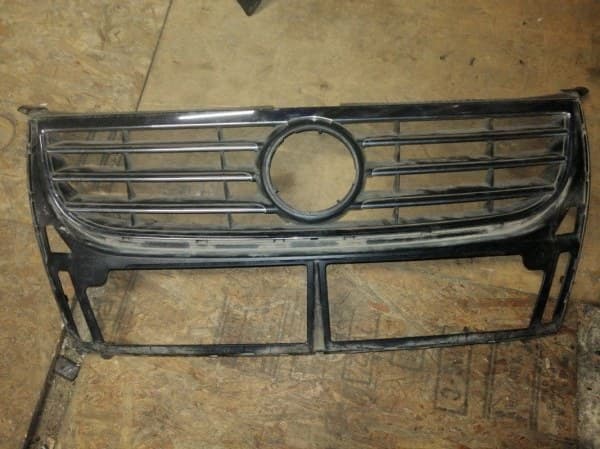 Решетка радиатора Volkswagen Touran 1T 2006 (б/у)