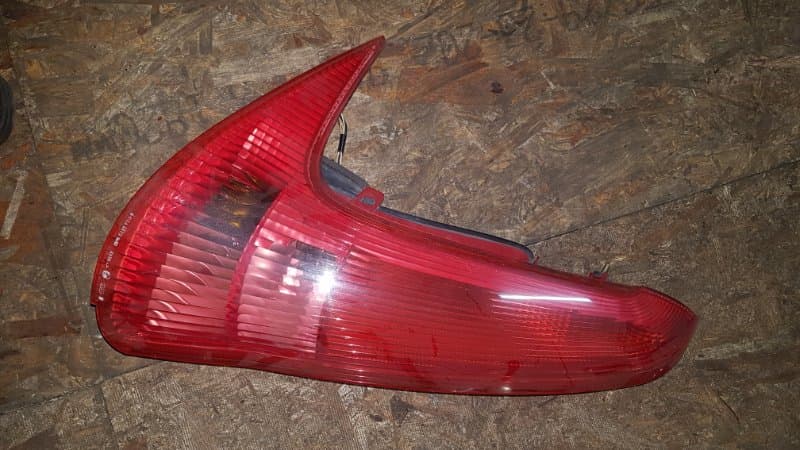 Фонарь Peugeot 206 УНИВЕРСАЛ KFW 2005 задн. лев. (б/у)