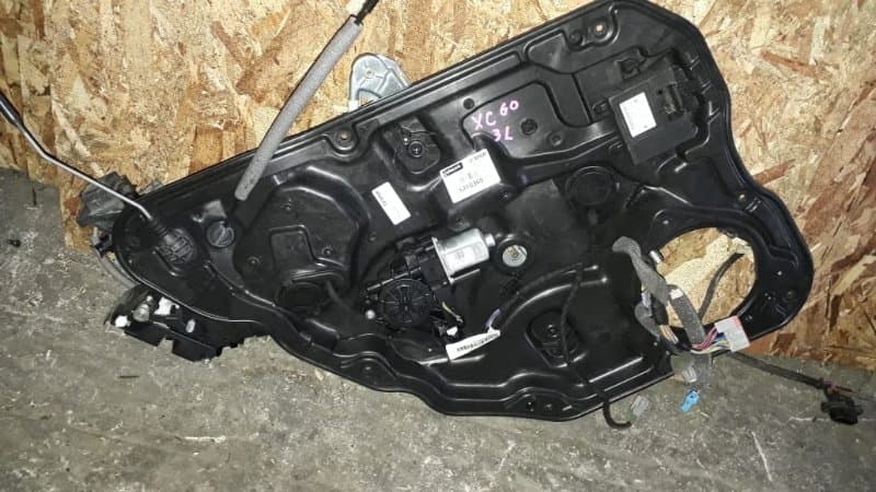 Стеклоподъемник Volvo XC60 B6304T 2009 задн. лев. (б/у)