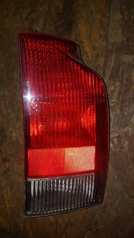 Фонарь Volvo XC70 УНИВЕРСАЛ 2.4Т 2002 задн. прав. (б/у)