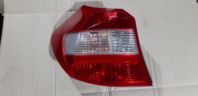 Фонарь с дефектом BMW 1 E87 N46B20BA 2006 задн. лев. (б/у)