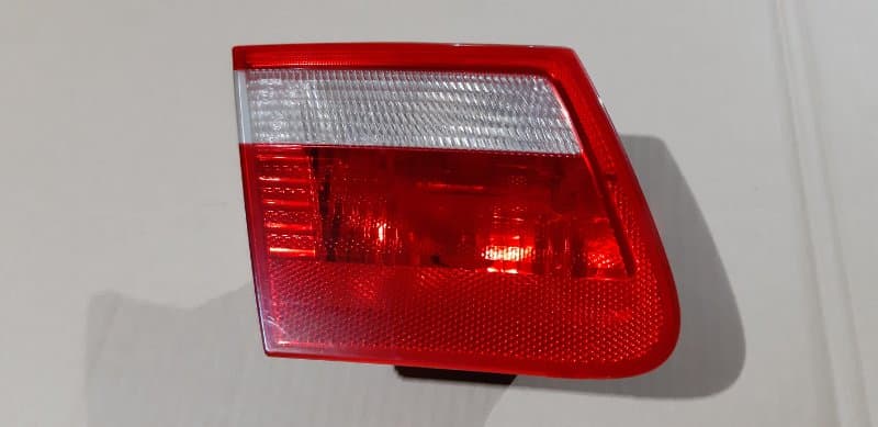 Фонарь крышки багажника BMW 3 E46 M52B20 2002 задн. лев. (б/у)