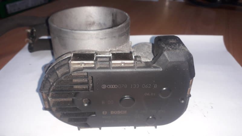 Блок дроссельной заслонки audi A4 8E2 ASN 2002 (б/у)