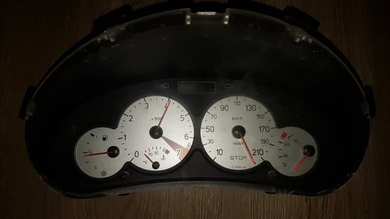 Щиток приборов Peugeot 206 ХЕЧБЕК 2002 (б/у)