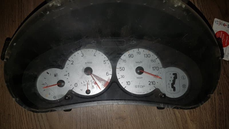 Щиток приборов Peugeot 206 ХЕЧБЕК 2001 (б/у)