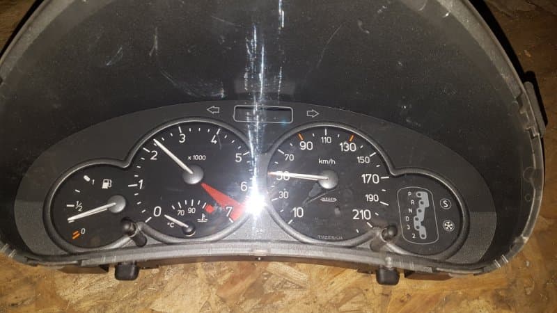 Щиток приборов Peugeot 206 ХЕЧБЕК 2001 (б/у)