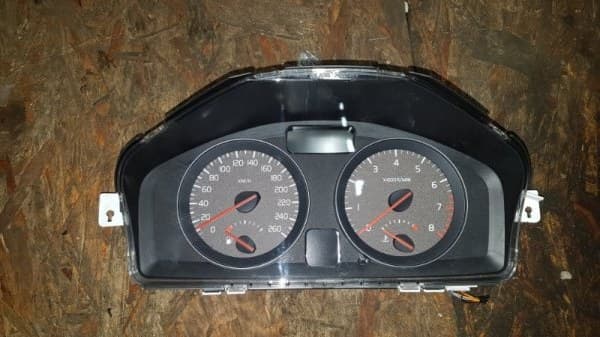 Щиток приборов Volvo C30 MK B4204S3 2012 (б/у)