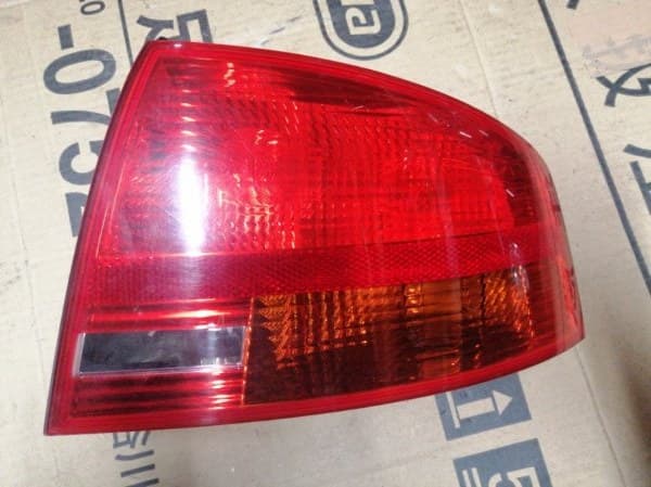 Фонарь Audi A4 8EC 2 2006 задн. прав. (б/у)