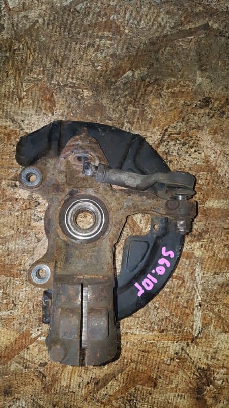 Кулак Volvo S60 Y20 B4164T 2011 перед. прав. (б/у)