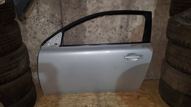 Дверь Volvo C30 2008 лев. (б/у)