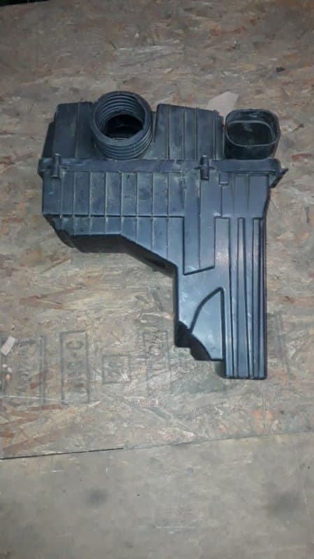 Корпус воздушного фильтра Peugeot 407 2007 (б/у)