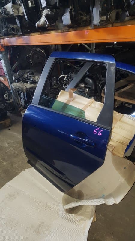Дверь Peugeot 308 УНИВЕРСАЛ EP6CD 2008 задн. лев. (б/у)