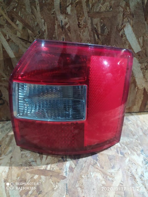 Фонарь Audi A4 B6 УНИВЕРСАЛ ASN 2004 задн. прав. (б/у)