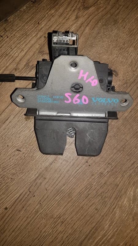 Замок багажника Volvo S60 Y20 B4164T 2011 (б/у)