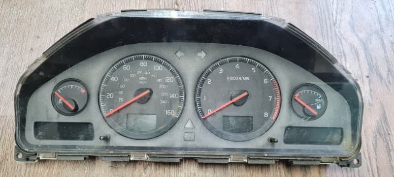 Щиток приборов Volvo S60 RS B5244S 2003 (б/у)
