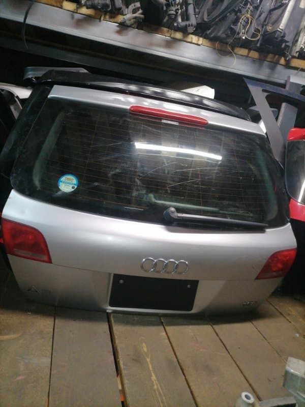 Крышка багажника Audi A3 8P1 BWA 2006 (б/у)