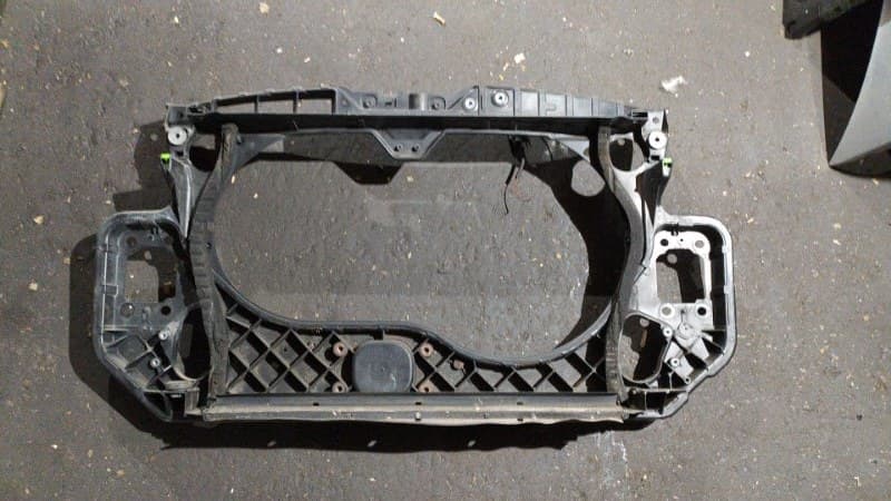 Панель передняя AUDi A6 4F2 AUK 2007 перед. (б/у)