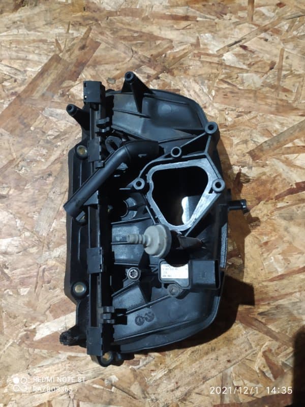 Коллектор впускной Volkswagen Touran 1T BMY BLG 2007 (б/у)