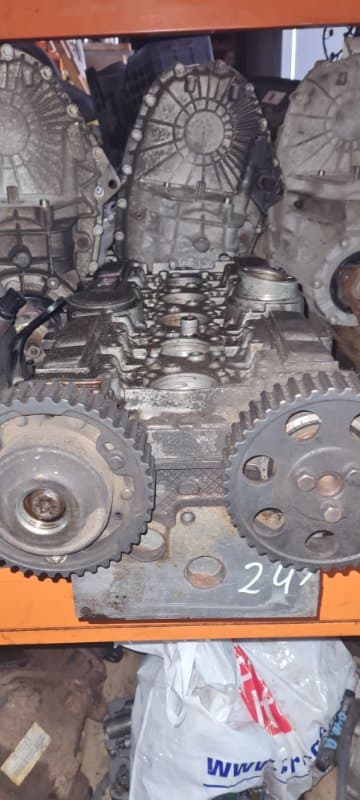 Головка блока цилиндров Volvo xc70 УНИВЕРСАЛ B5244T3 2003 (б/у)