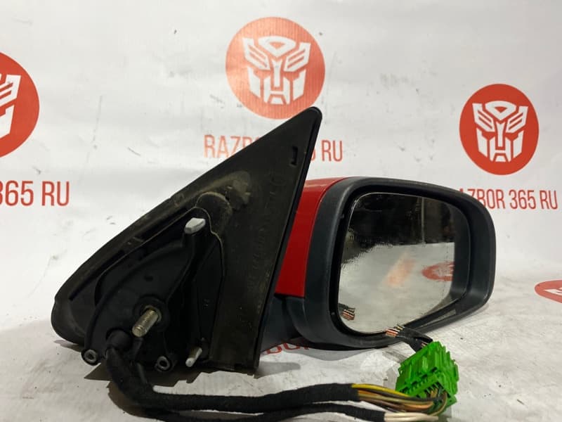 Зеркало Volvo V70 SW B5244T3 2002 прав. (б/у)