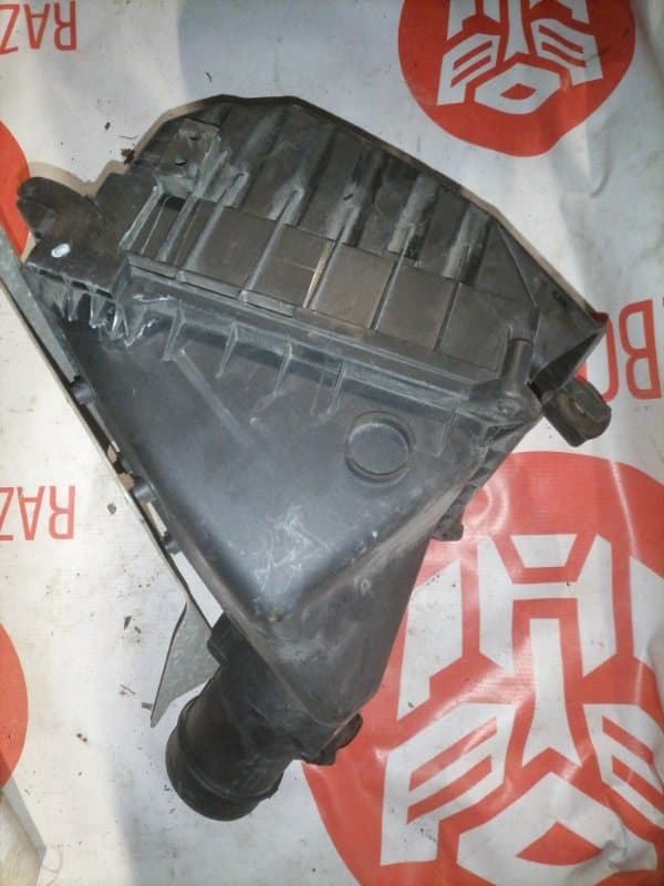 Корпус воздушного фильтра Audi A4 8ED ALT 2006 (б/у)