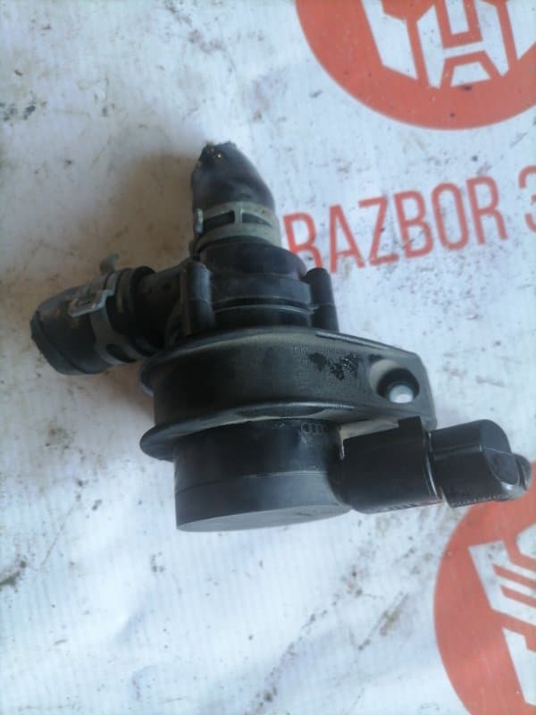 Водяной насос Volkswagen Touran 1T2 CAV 2008 (б/у)
