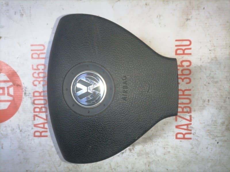 Заглушка аэрбега Volkswagen Golf 1K1 BVY 2006 (б/у)