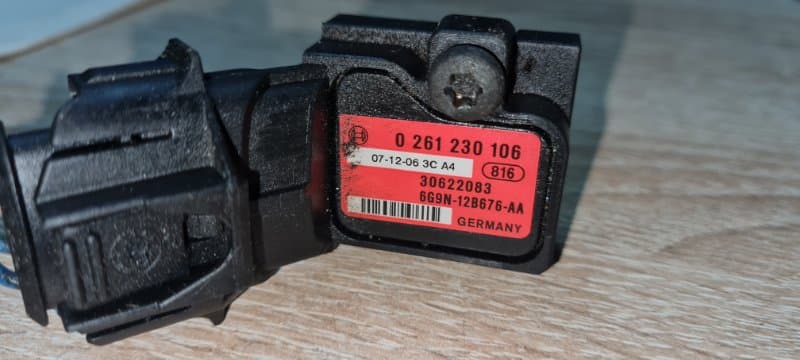 Датчик давления Volvo V70 УНИВЕРСАЛ B5254T 2012 (б/у)