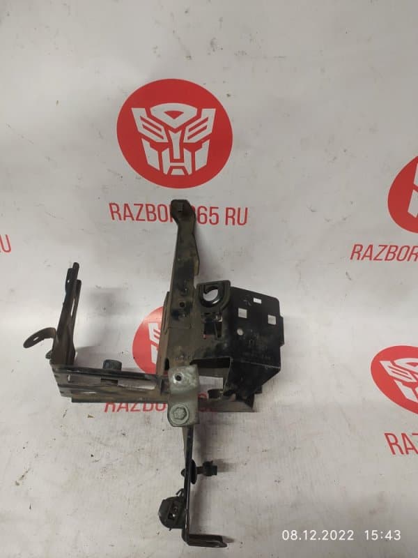 Кронштейн Volkswagen Passat 3B6 AMX 2002 (б/у)