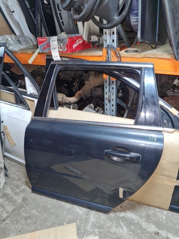 Дверь Volvo Xc70 P3 B6324S 2012 задн. лев. (б/у)