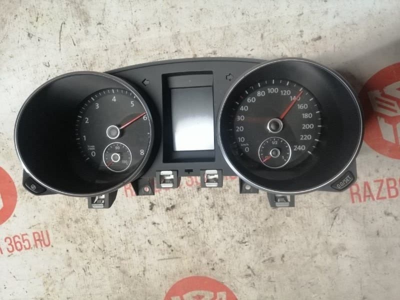 Щиток приборов Volkswagen Golf 5K1 CBZ 2011 (б/у)