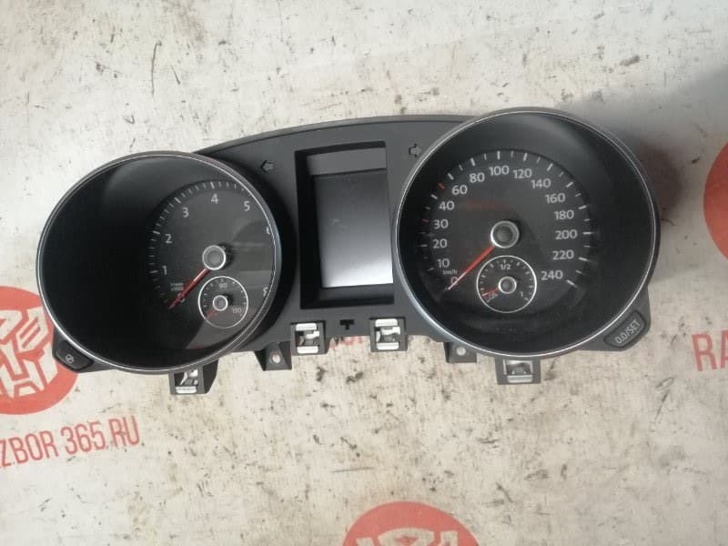 Щиток приборов Volkswagen Golf AJ5 CAX 2010 (б/у)