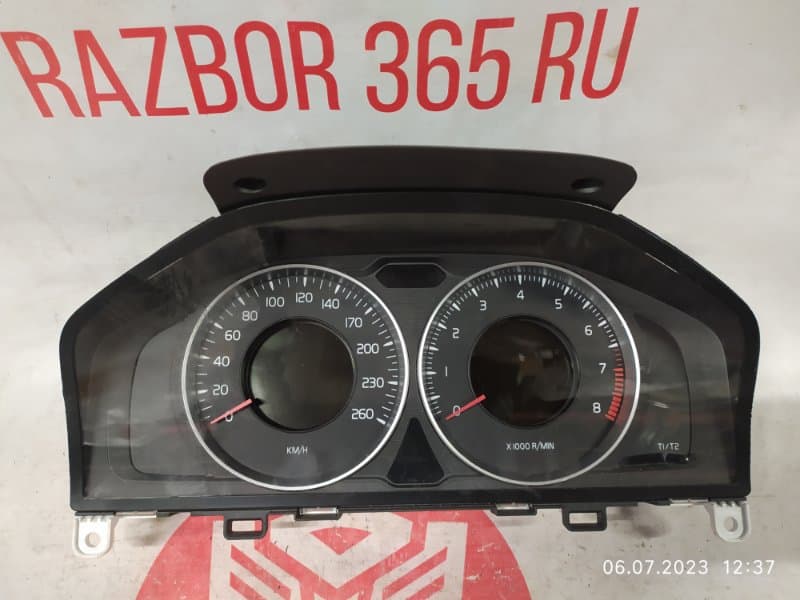 Щиток приборов VOLVO S60 P3 B4164T 2011 (б/у)