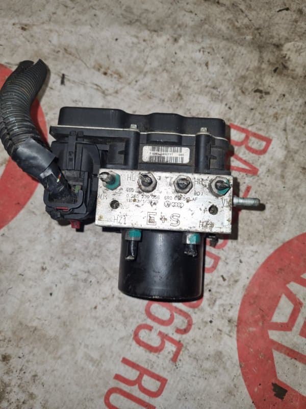 Блок abs Volkswagen Polo 6R1 СBZ 2012 (б/у)