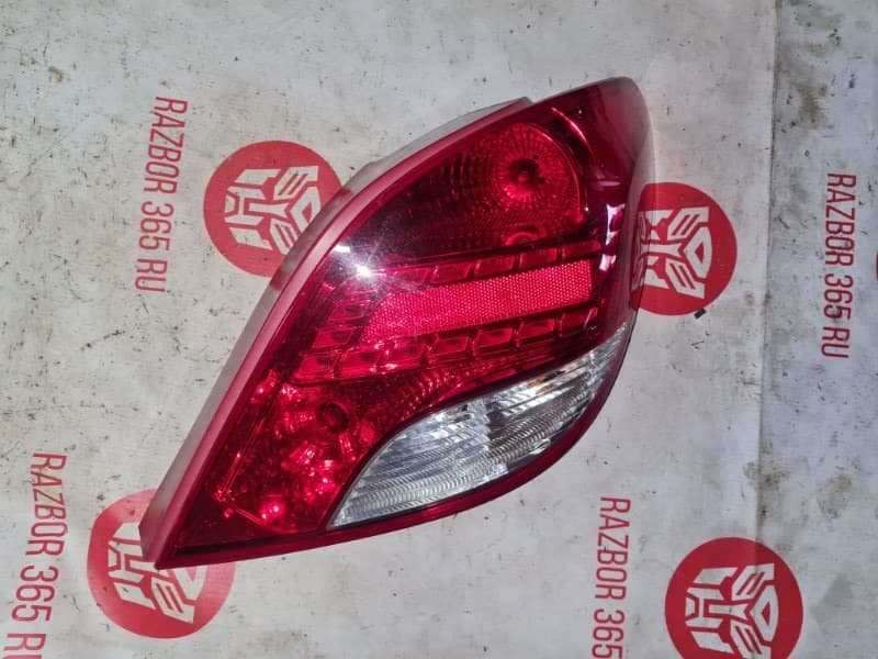 Фонарь Peugeot 207 ХЕЧБЕК EP6 EUR 5 2011 прав. (б/у)