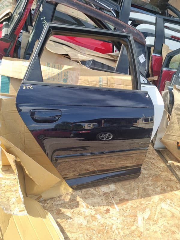 Дверь Audi A3 8PA CCZ 2010 задн. прав. (б/у)