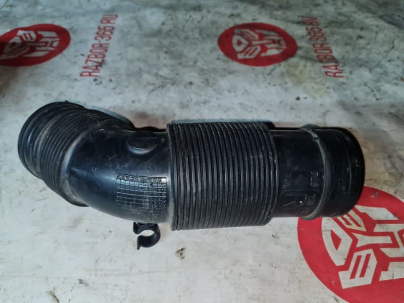 Патрубок Audi Q7 4L BAR 2011 (б/у)