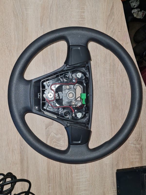 Руль Volvo s40 СЕДАН B5254T3 2005 (б/у)