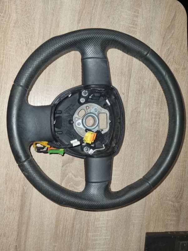 Руль Audi A3 8PA CCZ 2012 (б/у)