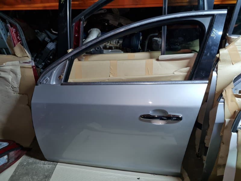 Дверь Volvo S60 Y20 B4164T 2012 перед. лев. (б/у)